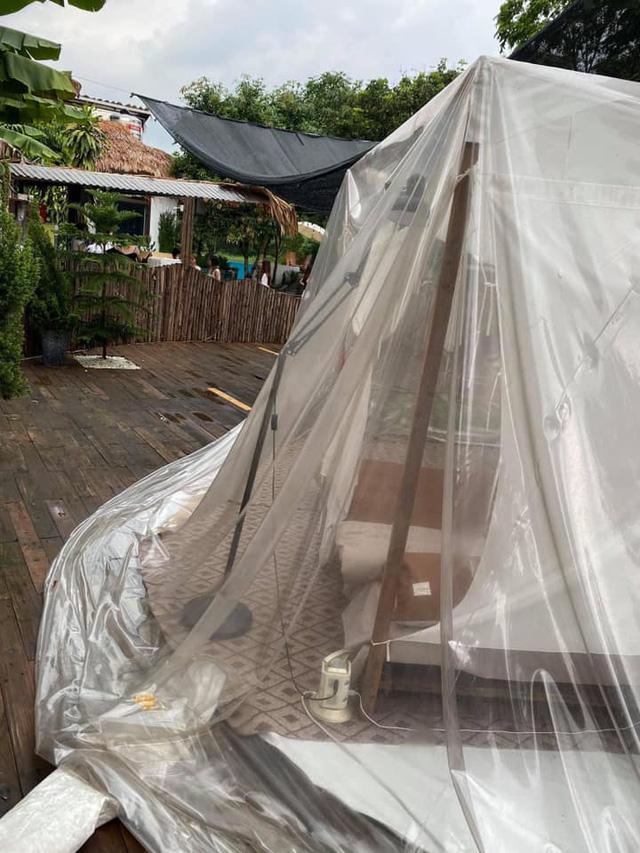 Trải nghiệm đi nghỉ cuối tuần hú hồn ở ngoại ô Hà Nội: Book villa 6 triệu/ đêm có nhà bong bóng ảo diệu giống Bali, khách ngơ ngác nhận phòng y như cái lều vịt - Ảnh 4. Trải nghiệm đi nghỉ cuối tuần hú hồn ở ngoại ô Hà Nội: Book villa 6 triệu/ đêm có nhà bong bóng ảo diệu giống Bali, khách ngơ ngác nhận phòng y như cái lều vịt - Ảnh 4.