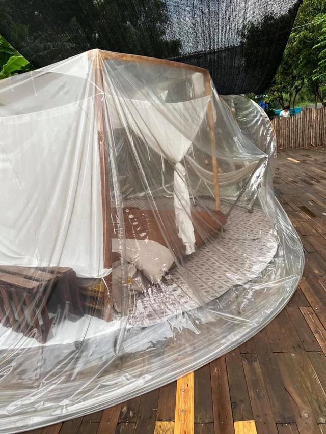 Trải nghiệm đi nghỉ cuối tuần hú hồn ở ngoại ô Hà Nội: Book villa 6 triệu/ đêm có nhà bong bóng ảo diệu giống Bali, khách ngơ ngác nhận phòng y như cái lều vịt - Ảnh 5. Trải nghiệm đi nghỉ cuối tuần hú hồn ở ngoại ô Hà Nội: Book villa 6 triệu/ đêm có nhà bong bóng ảo diệu giống Bali, khách ngơ ngác nhận phòng y như cái lều vịt - Ảnh 5.
