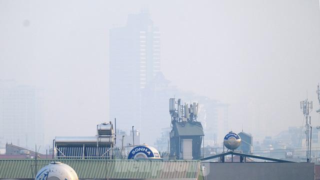Vì sao Hà Nội bị sương mù bao phủ, bụi mịn dày đặc - Ảnh 10. Vì sao Hà Nội bị sương mù bao phủ, bụi mịn dày đặc - Ảnh 10.
