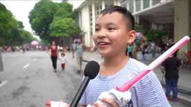 Nếu chỉ có một chiếc bánh, con sẽ dành tặng mẹ!