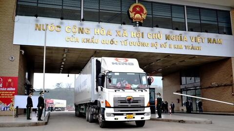 Trung Quốc mở cửa, hàng Việt Nam được đi qua cửa khẩu Kim Thành II Lào Cai