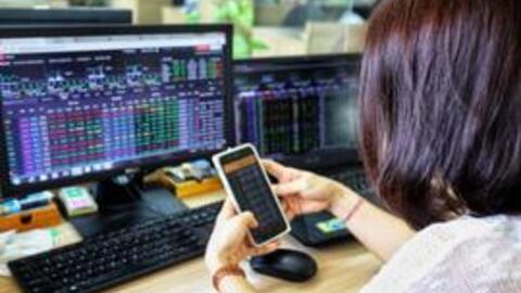 Thị trường chứng khoán tìm đỉnh cao mới