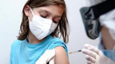 Hơn 60% phụ huynh đồng ý tiêm vaccine COVID-19 cho trẻ 5-11 tuổi