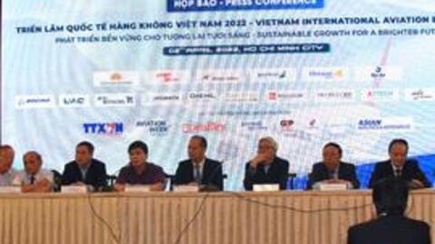 Đại diện VCCI: Bất chấp thế gọng kiềm giá nguyên liệu tăng và thiếu hụt nhân sự, ngành hàng không dự sẽ tăng trưởng 47% trong năm 2022