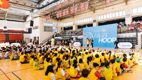 Ngày hội bóng rổ High Hoop: Cùng Sun Life bật cao sức trẻ