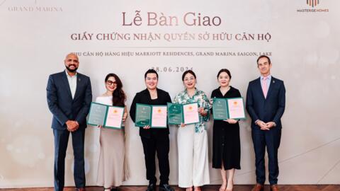 Masterise Homes bàn giao sổ hồng hàng hiệu Marriott đầu tiên tại Việt Nam