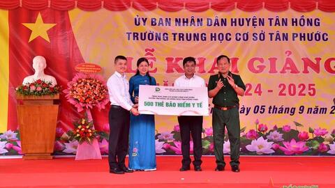 Nhiều hoạt động ý nghĩa, thiết thực tại biên giới Đồng Tháp