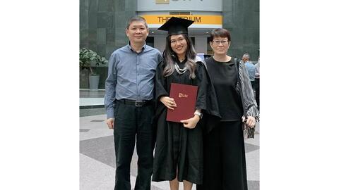 Thông điệp từ bệnh nhân ung thư trẻ ở Singapore