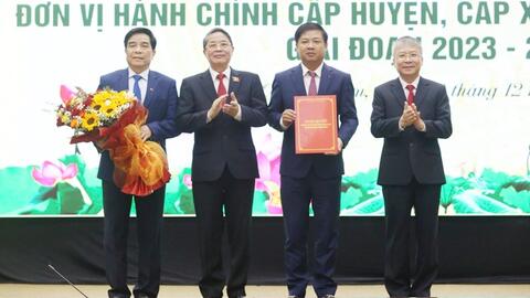 Công bố Nghị quyết về sắp xếp đơn vị hành chính tại Quảng Nam