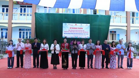 Xây đắp tương lai tươi sáng cho học sinh dân tộc thiểu số