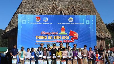 Đà Nẵng: Sôi nổi "Tháng Ba biên giới" Tây Giang