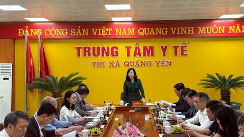 Bộ Y tế kiểm tra công tác phòng chống bệnh sởi tại Quảng Ninh