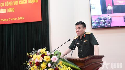 Bộ Quốc phòng gặp mặt đại biểu người có công với cách mạng tỉnh Vĩnh Long