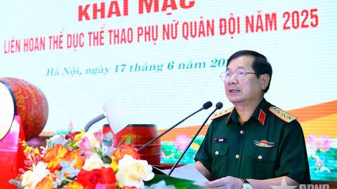 Thượng tướng Lê Huy Vịnh dự khai mạc Liên hoan Thể dục thể thao Phụ nữ Quân đội năm 2025
