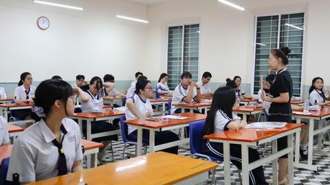 TP Hồ Chí Minh: Hơn 500 thí sinh bỏ thi, 2 em đi trễ trong ngày thi thứ hai