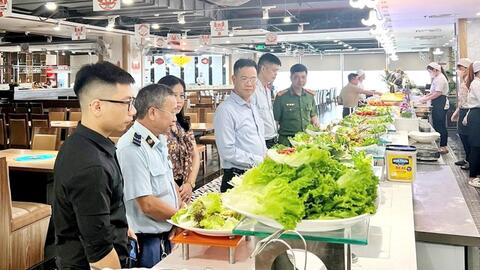 Bộ Y tế cam kết tăng cường quản lý an toàn thực phẩm, đề xuất tăng nặng xử phạt