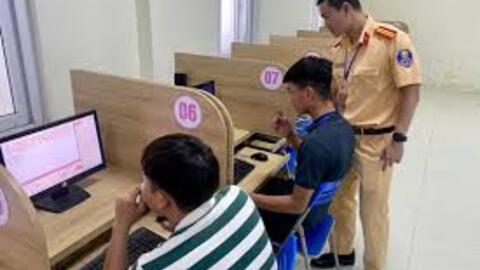 Hà Nội: Phục hồi điểm giấy phép lái xe - người dân cần làm gì, ở đâu?