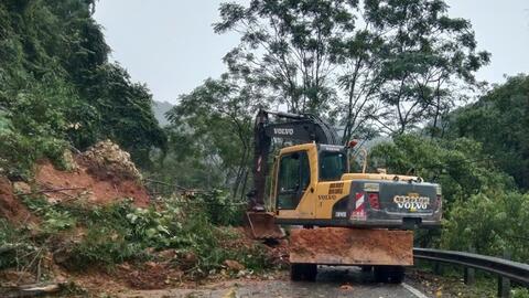 Thông xe Quốc lộ 3 và cao tốc kết nối với Thái Nguyên, Cao Bằng sau mưa, lũ