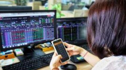 Thị trường chứng khoán tìm đỉnh cao mới