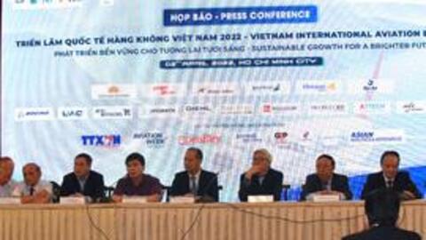 Đại diện VCCI: Bất chấp thế gọng kiềm giá nguyên liệu tăng và thiếu hụt nhân sự, ngành hàng không dự sẽ tăng trưởng 47% trong năm 2022