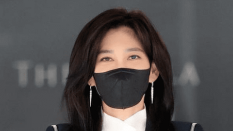 Đại Công chúa Samsung cả năm mới lộ diện 1 lần nhưng xuất hiện là thần thái tài phiệt “điên đảo”, đã vậy còn nhất quyết không chịu già