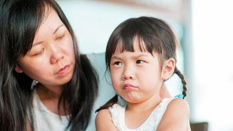 Nếu bố mẹ đang giáo dục con theo 3 CÁCH này thì bỏ ngay kẻo hối hận cả đời: Bảo sao con hay cáu gắt và chống đối!