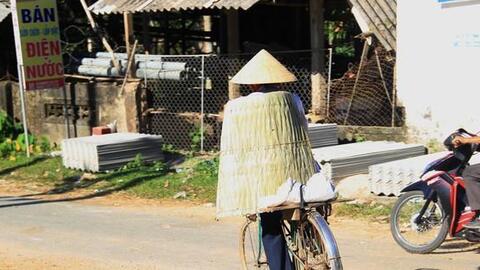 Miền Bắc mưa lớn từ đêm nay và kéo dài nhiều ngày, miền Trung nắng nóng