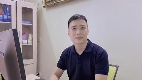 Chàng trai trẻ admin 'Bác sĩ của bạn' khám bệnh miễn phí cho người dân