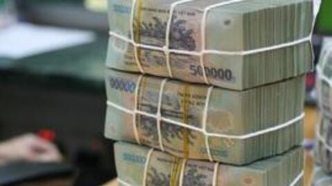 Ngân hàng vẫn chưa được cấp thêm room, tăng trưởng tín dụng bắt đầu hạ nhiệt