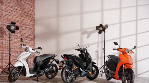 Dat Bike tung mẫu xe điện "đi xa nhất Việt Nam", một startup khác tuyên bố sở hữu loại xe "không có khái niệm quãng đường tối đa"