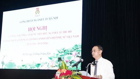 Biểu dương 178 nữ cán bộ y tế Thủ đô tiêu biểu