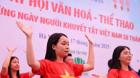 Sôi nổi ngày hội văn hoá thể thao của những học sinh đặc biệt