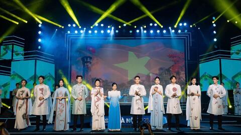 Độc đáo bộ sưu tập “Vì hòa bình” của nhà thiết kế Như Quỳnh