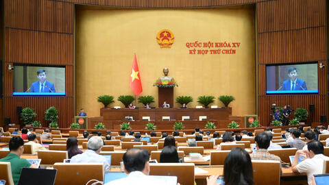 Quốc hội thông qua Nghị quyết về thành lập Hội đồng bầu cử quốc gia