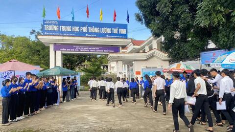 Tuổi trẻ Kon Tum đồng hành cùng sĩ tử trong kỳ thi tốt nghiệp THPT