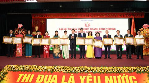 Vinh danh tập thể, cá nhân ngành Công Thương tại Đại hội Thi đua yêu nước