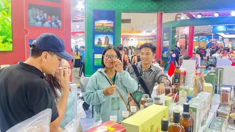 Gia Lai mang tinh hoa đại ngàn, biển xanh hội tụ tại Hội chợ Mùa Thu