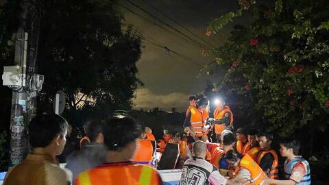 Bộ đội Biên phòng tỉnh Lâm Đồng kịp thời giúp dân trong mưa lũ