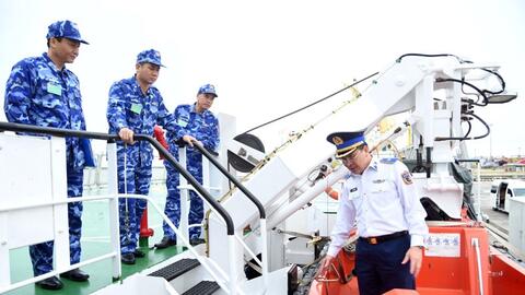 Kiểm tra Tàu CSB 8004 chuẩn bị thăm, làm việc với Lực lượng Bảo vệ bờ biển Nhật Bản