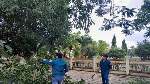 Lực lượng vũ trang và nhân dân Quảng Ngãi khẩn trương phòng, chống bão số 13