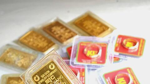 Giá vàng hôm nay (chiều 7-11): Neo ở mức cao