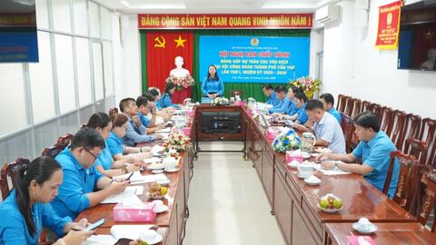 LĐLĐ Cần Thơ lấy ý kiến dự thảo văn kiện Đại hội Công đoàn lần thứ I