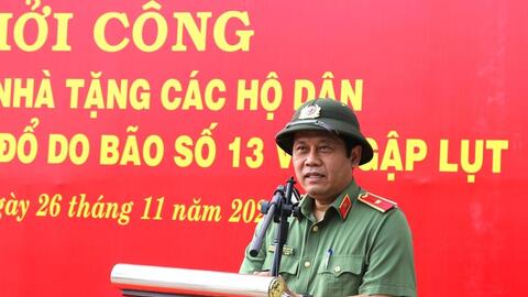 Bộ Công an xây nhà, hỗ trợ 50 tấn hàng cho dân vùng bão lũ Gia Lai