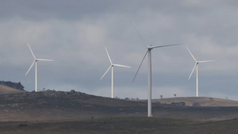 Thấy gì từ việc Australia đẩy nhanh cắt giảm khí thải tới năm 2035?