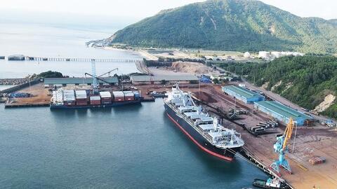 Quyết tâm gìn giữ, trao truyền mối quan hệ mẫu mực Việt Nam – Lào