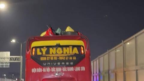 Lái xe đi vào làn dừng khẩn cấp trên Vành đai 3 bị trừ điểm giấy phép