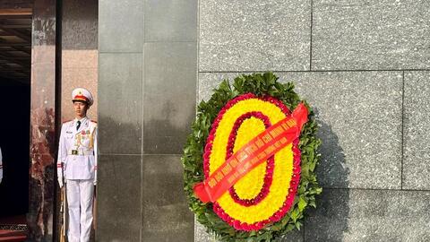 Công đoàn Công Thương Việt Nam báo công dâng Bác