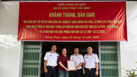 Vùng 5 Hải quân khánh thành, bàn giao nhà đồng đội