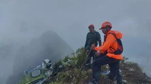 Indonesia: Tìm thấy thi thể nạn nhân trong vụ rơi máy bay