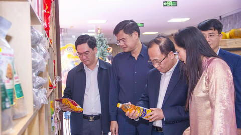 Khai trương phòng trưng bày sản phẩm OCOP quy mô lớn nhất tỉnh Nghệ An